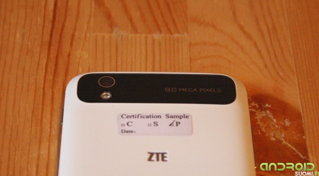 ZTE Grand S Flex takakamera